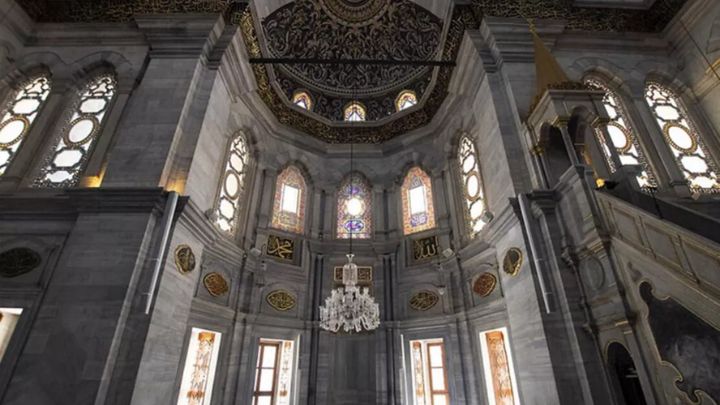 Nuruosmaniye Camii